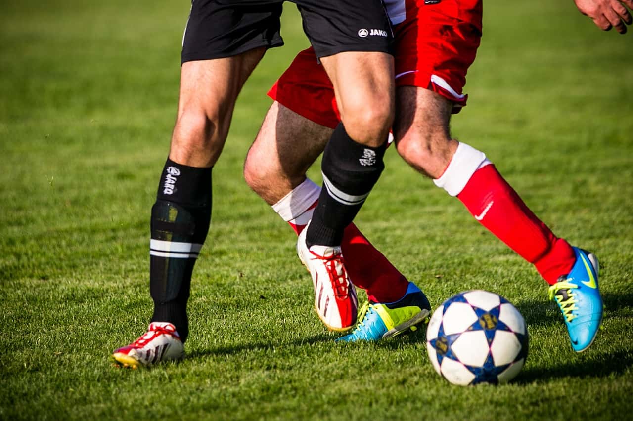 3 tolle 1v1-Fußballübungen – Verbessere deine Fähigkeiten!